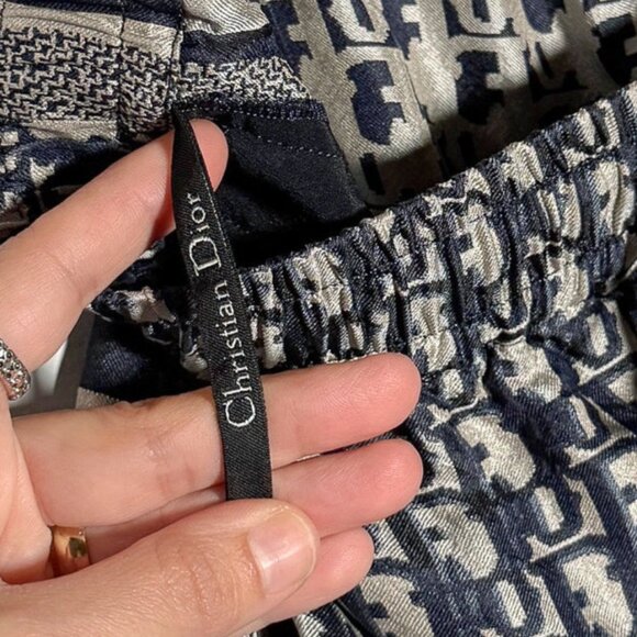 Dior Chez Moi Oblique Navy Blue Beige Silk Shorts - Picture 6 of 9